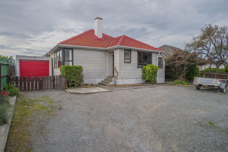 Photo of property in 8 Tay Street, Waimataitai, Timaru, 7910