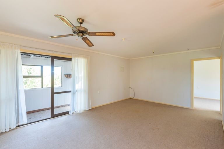 Photo of property in 11 Pah Hill Road, Wharehine, Wellsford, 0973