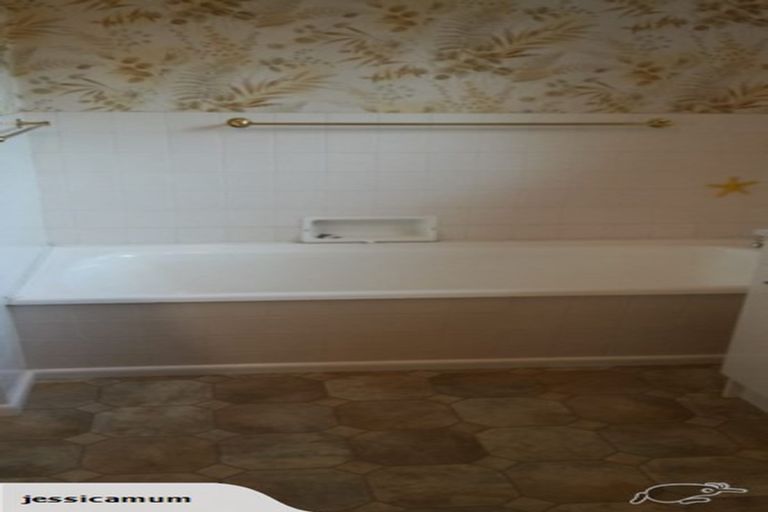 Photo of property in 77 Cutts Road, Russley, Christchurch, 8042