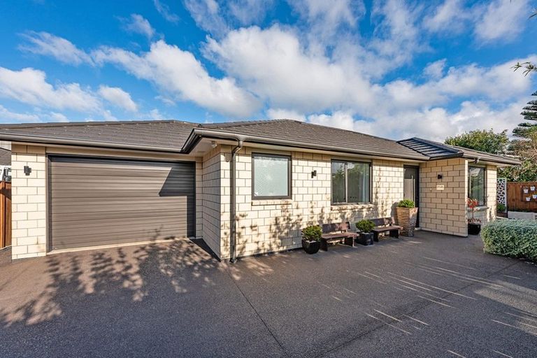 Photo of property in 15b Waiwhetu Road, Waiwhetu, Lower Hutt, 5010