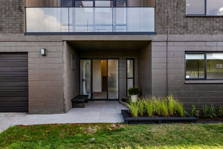 Photo of property in 20 Tiverton Crescent, Whalers Gate, New Plymouth, 4310