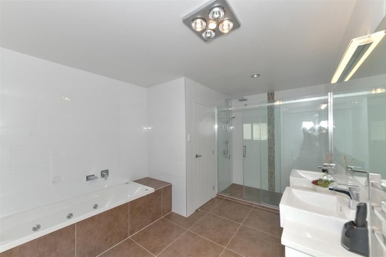 Photo of property in 45 Rosewell Crescent, Flat Bush, Auckland, 2019