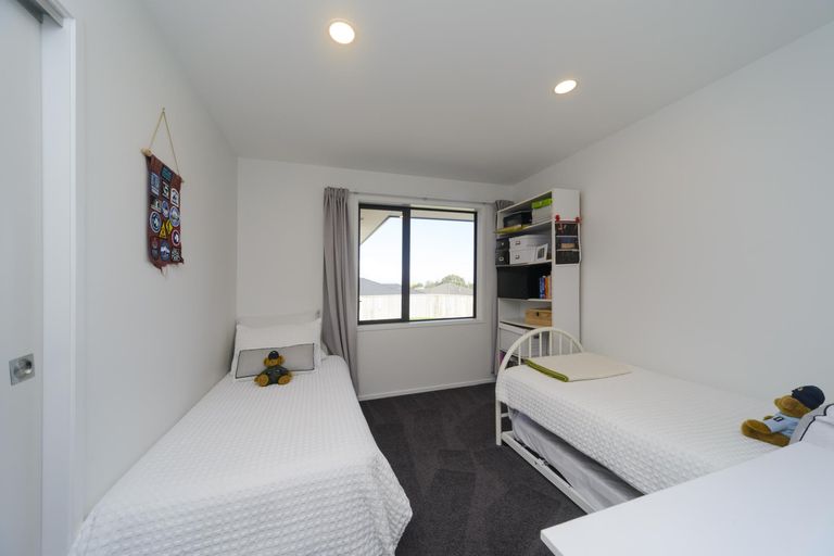 Photo of property in 30 Macdonald Heights, Feilding, 4702