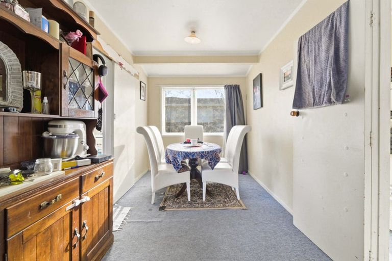 Photo of property in 170 Mahia Road, Wattle Downs, Auckland, 2103