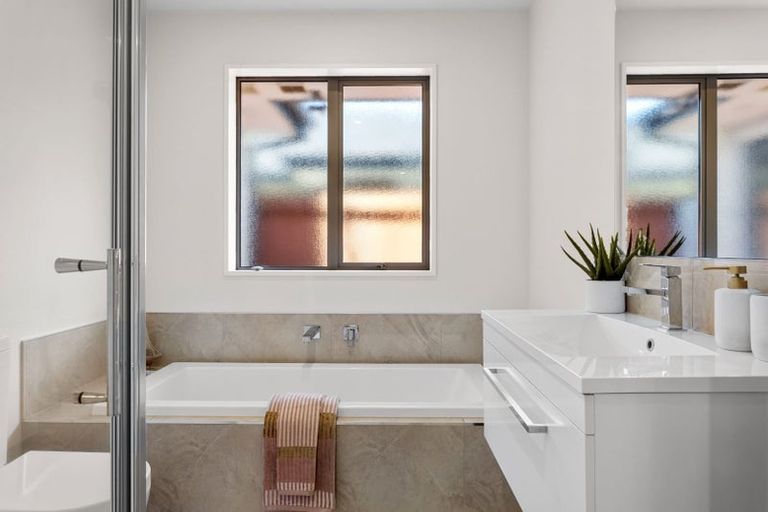 Photo of property in 7 Ronaldson Lane, Wigram, Christchurch, 8042