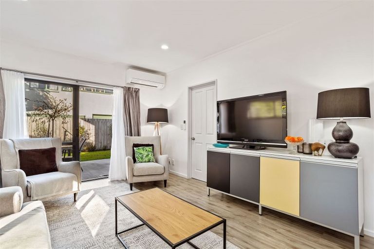 Photo of property in 15 Butia Avenue, Henderson, Auckland, 0612