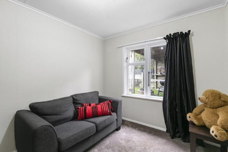 Photo of property in 38a Hine Road, Wainuiomata, Lower Hutt, 5014
