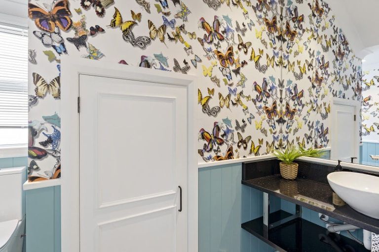 Photo of property in 74 Oroua Street, Eastbourne, Lower Hutt, 5013