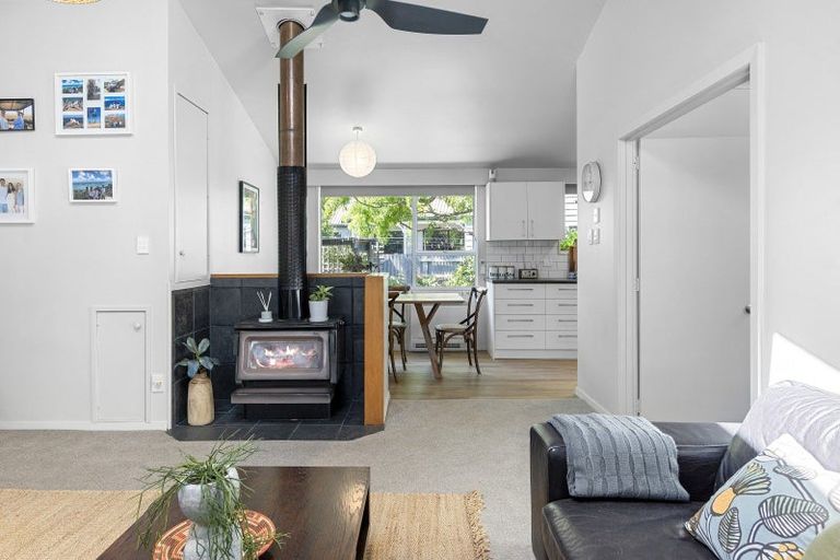 Photo of property in 69a Condell Avenue, Papanui, Christchurch, 8053