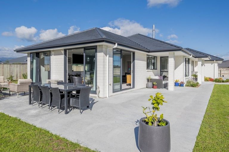 Photo of property in 13 Kilsby Place, Levin, 5510