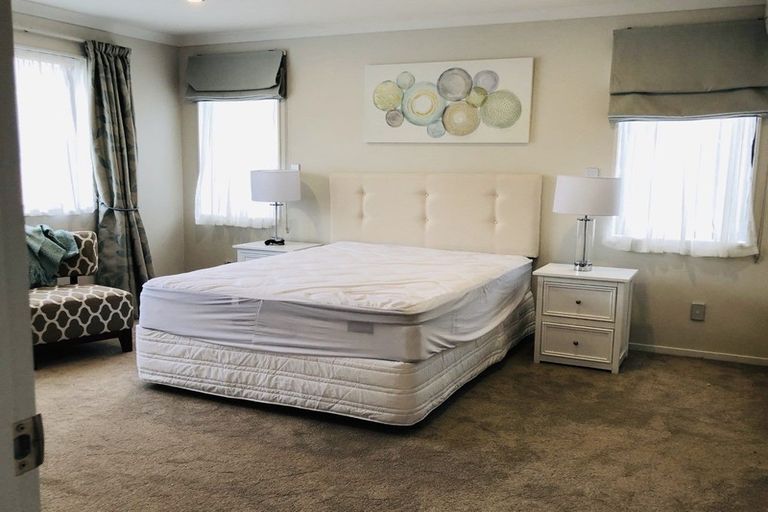 Photo of property in 30 Drumbuoy Drive, Flat Bush, Auckland, 2019