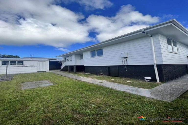 Photo of property in 20 Cottingham Crescent, Mangere East, Auckland, 2024