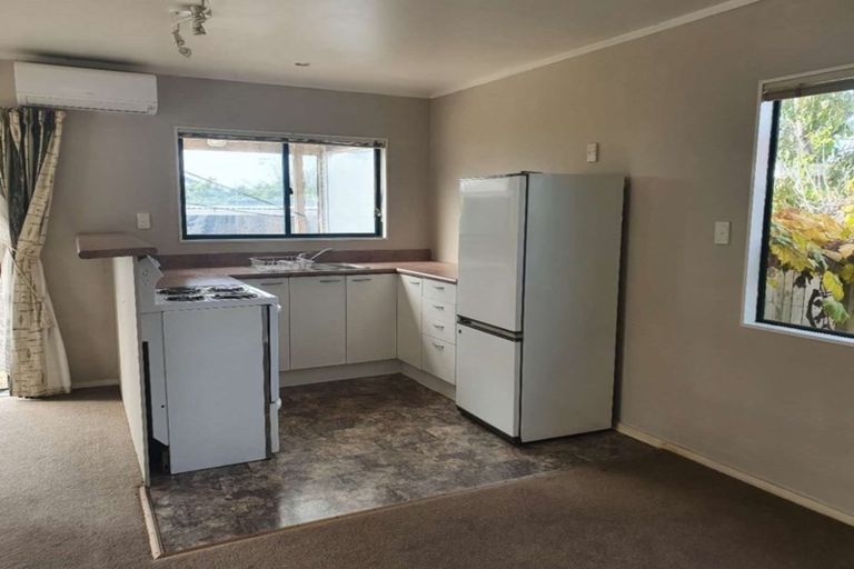 Photo of property in 3a Mawney Road, Henderson, Auckland, 0610