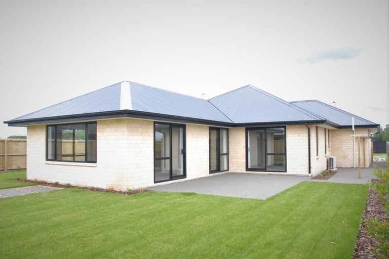Photo of property in 57 Watkins Drive, Rangiora, 7400