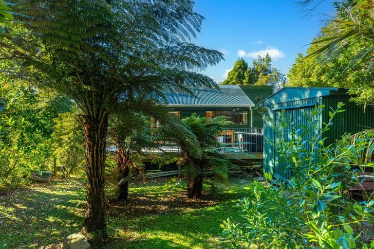 Photo of property in 3900 Kenepuru Road, Black Rock, Picton, 7282