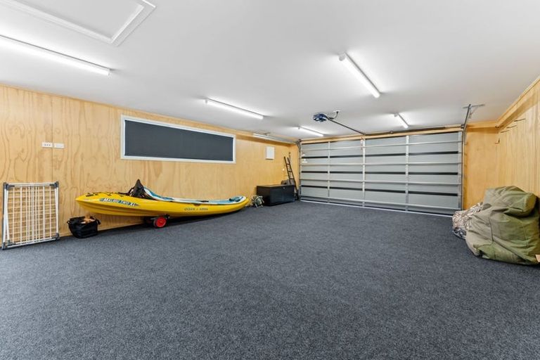 Photo of property in 1 Larches Lane, Kinloch, 3377