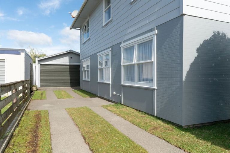 Photo of property in 74 Park Avenue, Waitarere Beach, Levin, 5510