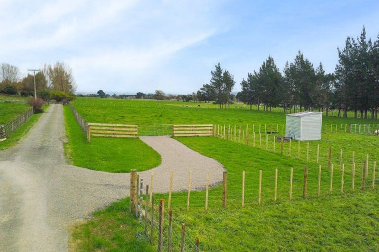 Photo of property in 48 Riccarton Road, Pahiatua, 4910