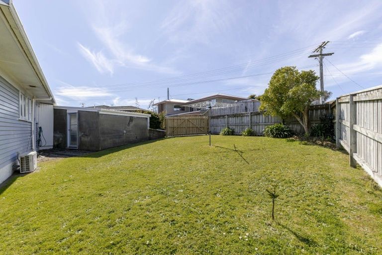 Photo of property in 3 Tay Street, Spotswood, New Plymouth, 4310