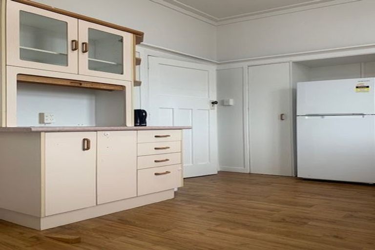 Photo of property in 74 Clyde Street, Island Bay, Wellington, 6023