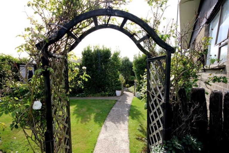 Photo of property in 66 Gloucester Street, Waikiwi, Invercargill, 9810