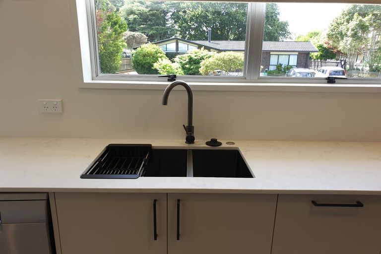 Photo of property in 15 Sheridan Crescent, Leamington, Cambridge, 3432