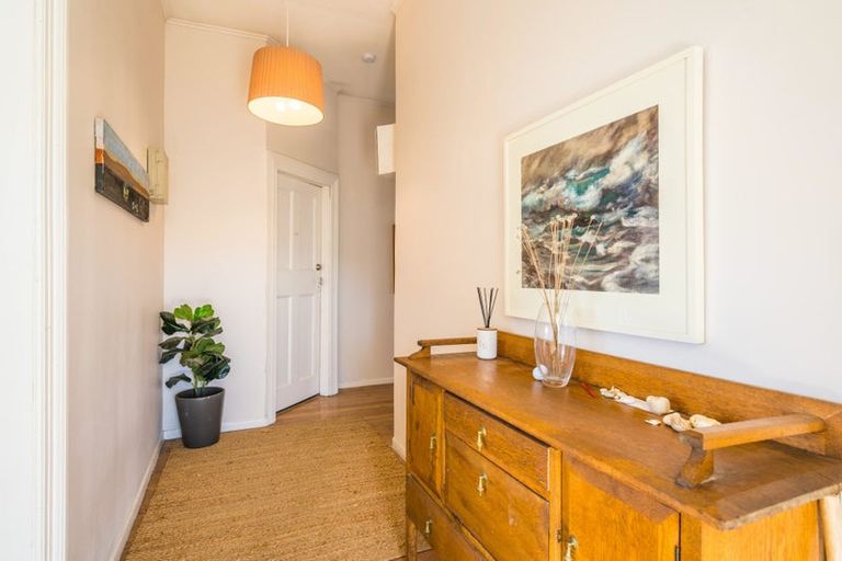 Photo of property in 1a-1b Caledonian Road, Oamaru North, Oamaru, 9400