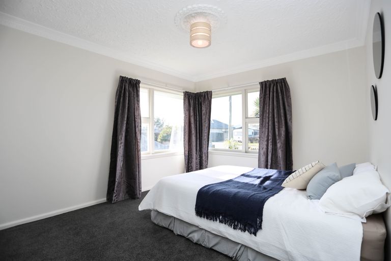 Photo of property in 4 Cromer Place, New Brighton, Christchurch, 8062