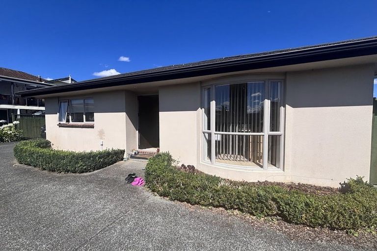 Photo of property in 30c Beresford Street, Pukekohe, 2120