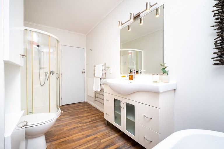 Photo of property in 16 Collison Terrace, Haumoana, 4102