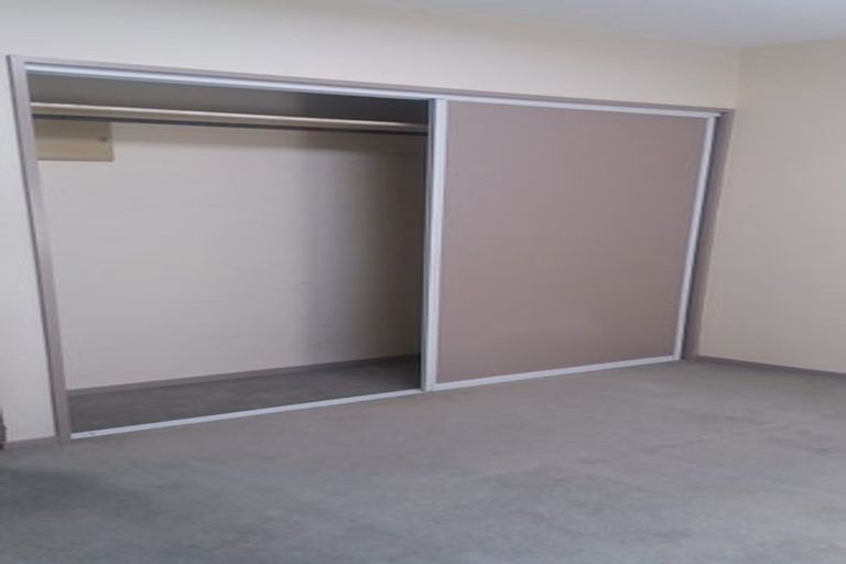 Photo of property in 9/17 Adelaide Road, Mount Cook, Wellington, 6021