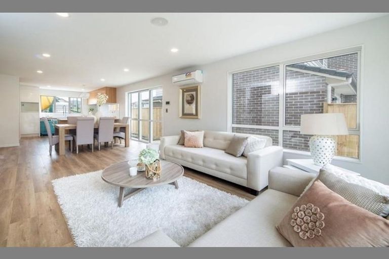 Photo of property in 30 Pikao Place, East Tamaki, Auckland, 2016