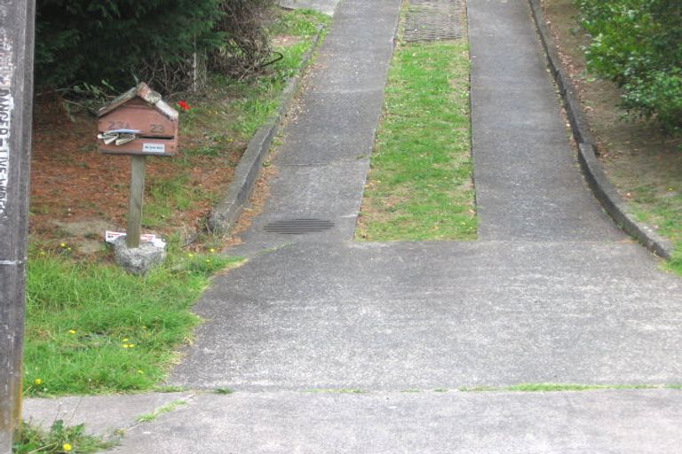 Photo of property in 1/23 Park Road, Glenfield, Auckland, 0629