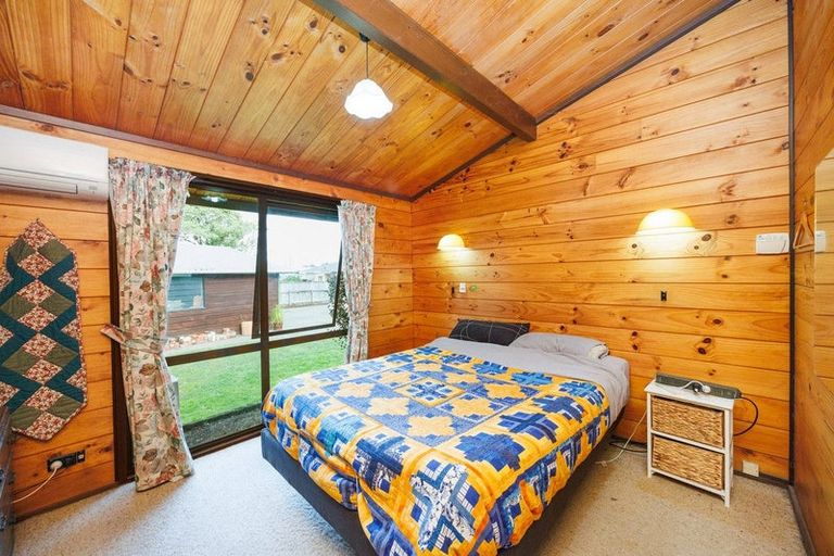 Photo of property in 8a Humphrey Street, Marton, 4710