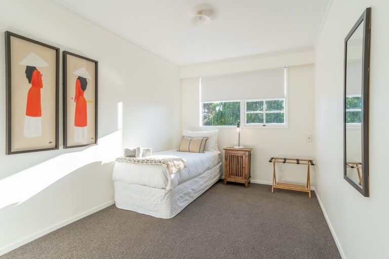 Photo of property in 42 Wairarapa Terrace, Merivale, Christchurch, 8014