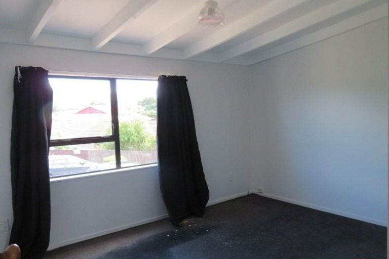 Photo of property in 1/19a Birdwood Road, Waterloo, Lower Hutt, 5011