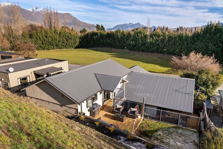 Photo of property in 57 Mcdonnell Road, Arrowtown, 9302