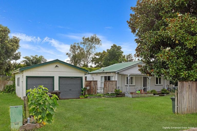 Photo of property in 13 Tawa Street, Edgecumbe, 3120