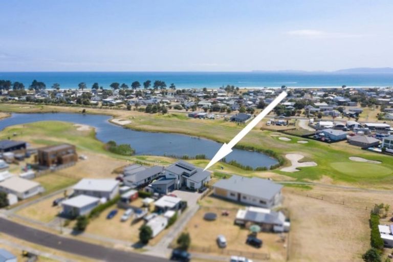Photo of property in 159 Rangiora Crescent, Matarangi, Whitianga, 3592
