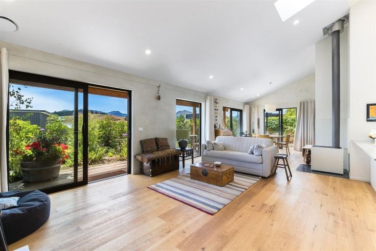 Photo of property in 25 The Heights Avenue, Wanaka, 9305