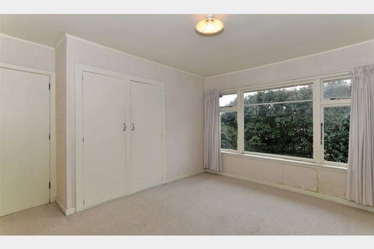 Photo of property in 18 Avonhead Road, Avonhead, Christchurch, 8042