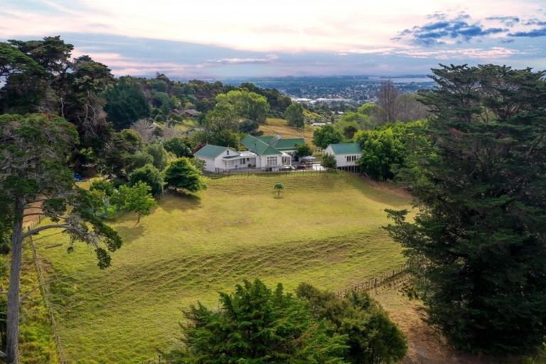 Photo of property in 260 Settlement Road, Red Hill, Papakura, 2110