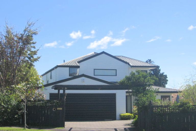 Photo of property in 9b Haines Grove, Rainbow Point, Taupo, 3330