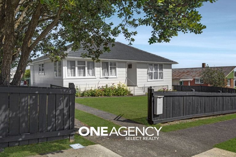 Photo of property in 101 Waihora Crescent, Waitangirua, Porirua, 5024