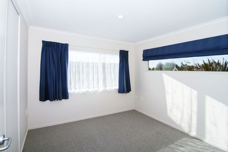 Photo of property in Holdsworth Villas, 34/2 William Donald Drive, Solway, Masterton, 5810