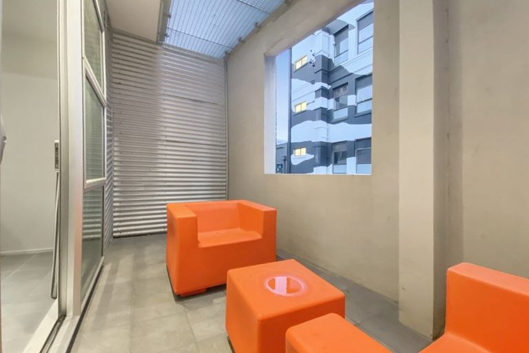 Photo of property in Hb Apartments, 1/3 Holland Street, Te Aro, Wellington, 6011