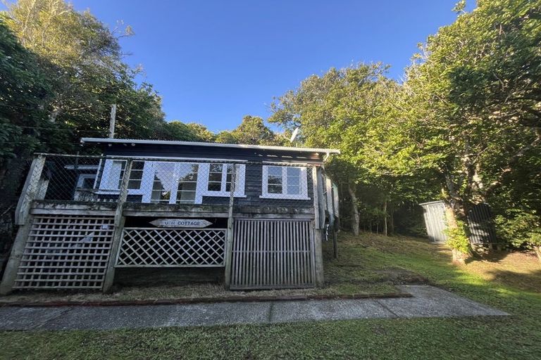 Photo of property in 325 Grays Road, Pauatahanui, Porirua, 5381