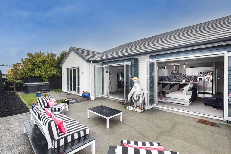 Photo of property in 5 Torrey Pines, Waimairi Beach, Christchurch, 8083