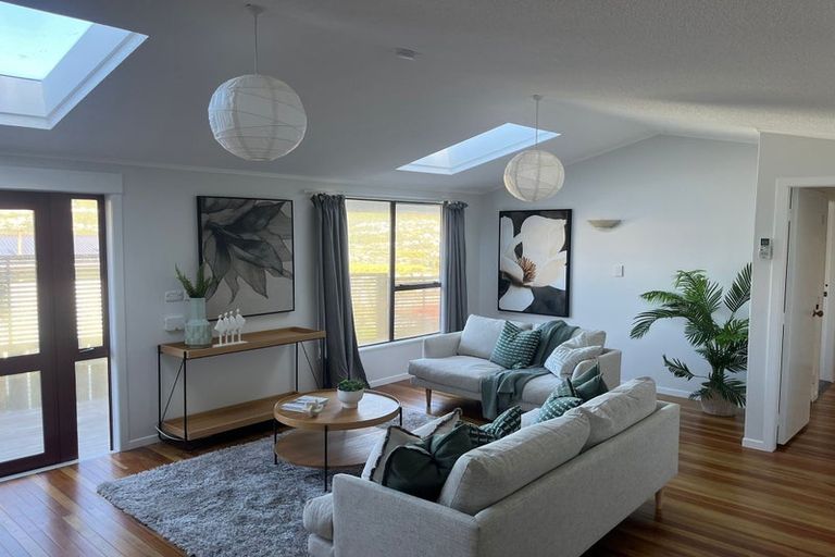 Photo of property in 2 Anzia Way, Johnsonville, Wellington, 6037