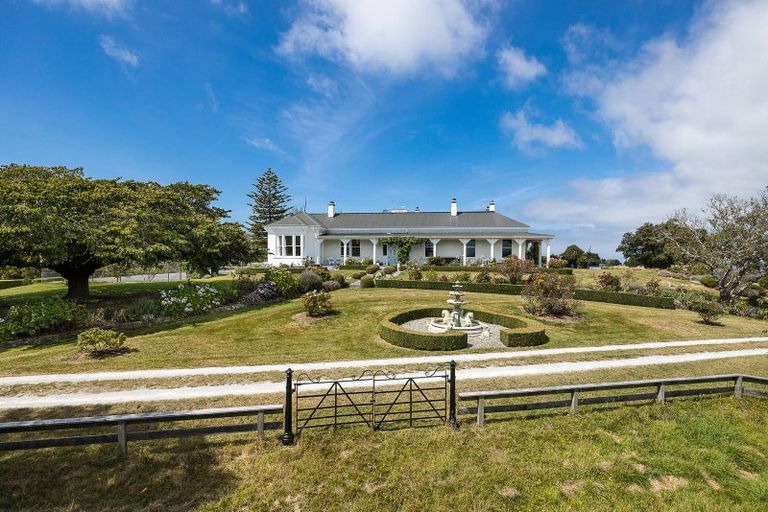 Photo of property in Centrewood Homestead, 105 Bobbys Head Road, Goodwood, Palmerston, 9481